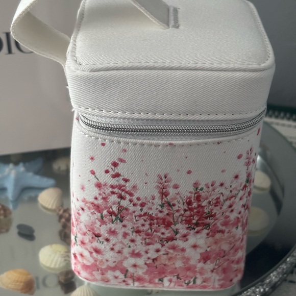 Dior Pink Floral Vanity Case - Picture 5 of 6